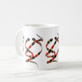 Rood Zwart Snake Art Koffiemok (Voorkant links)