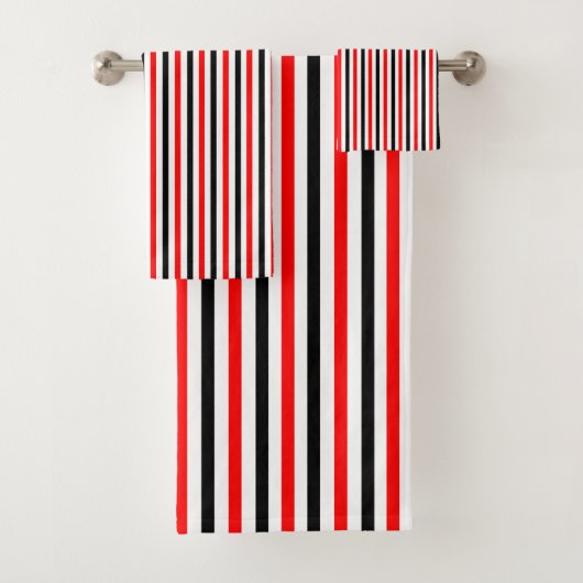 Rood-Zwart Streepjes Design Bad Handdoek (Insitu)