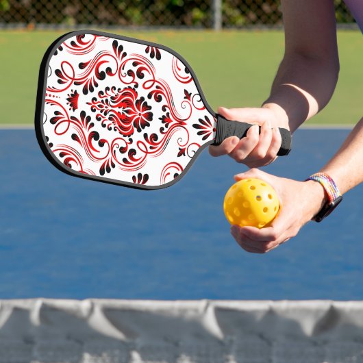 Rood Zwart Wit Damask Floral Pickleball Paddle (Insitu)