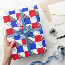 Rood zwart wit en blauw geometrisch patroon esthet cadeaupapier