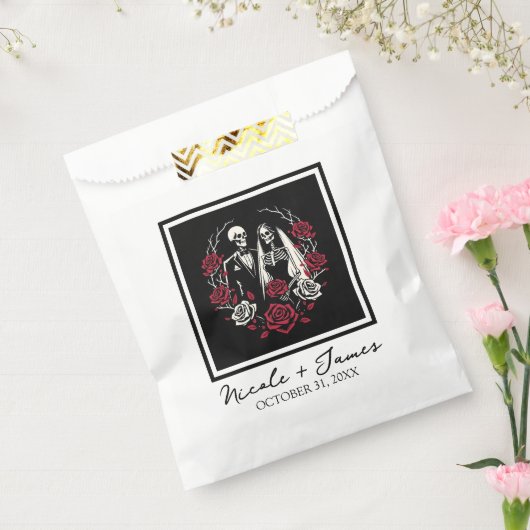 Rood & Zwart Wit Rozen Skelet Paar Bruiloft Bedankzakje (Gezegeld)