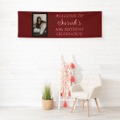 Rood Zwart Wit Vrouwen Verjaardagsfeest Foto Spandoek (Insitu)