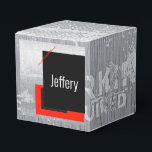 Rood, zwart, zwart en wit krijtstreep print bedankdoosjes<br><div class="desc">Rood, zwart, zwart en wit pinstripe draagtas. Dit bruiloft collectie kan worden gewijzigd om een verjaardag te zijn, een Mr & Mr. Bachelor-feest, of een verjaardagsfeest, het is volledig aanpasbaar voor je gelegenheid. Dit collectie zal perfect zijn voor iedereen die iets heel anders wil. Dit collectie zal een klap zijn....</div>