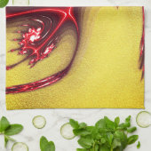 Roodbaarse hagedis op zandtextuur van ochre theedoek (Gevouwen)