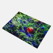 Roodbal met groene kerstboom deurmat (Schuin)