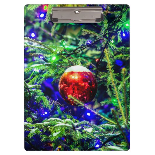 Roodbal met groene kerstboom klembord (Voorkant)