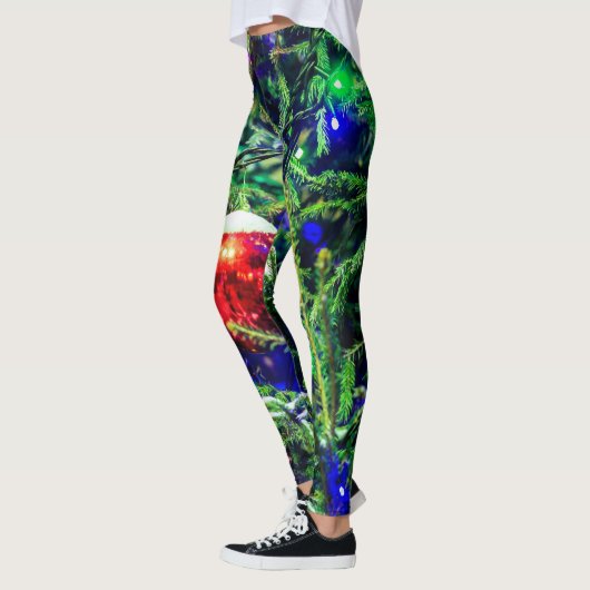 Roodbal met groene kerstboom leggings (Links)