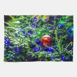 Roodbal met groene kerstboom theedoek