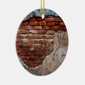 Roodbrick onder graffiti met een muur van luiers keramisch ornament (Rechts)