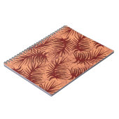 Roodbruine bladeren op een gevlekte achtergrond. notitieboek (Linkerzijde)