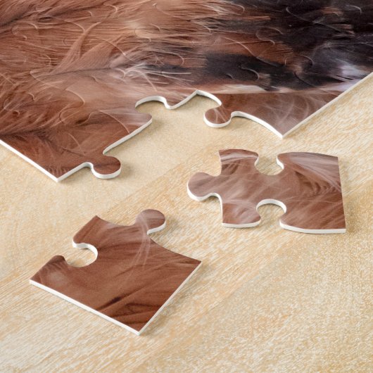 Roodgeschouderde havik op een rots legpuzzel (Zijkant)