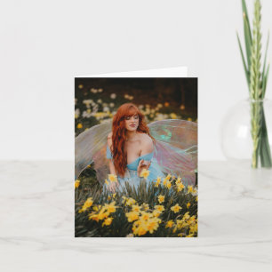 Roodharige Fairy Picking Daffodils - Gevouwen Kaar Kaart