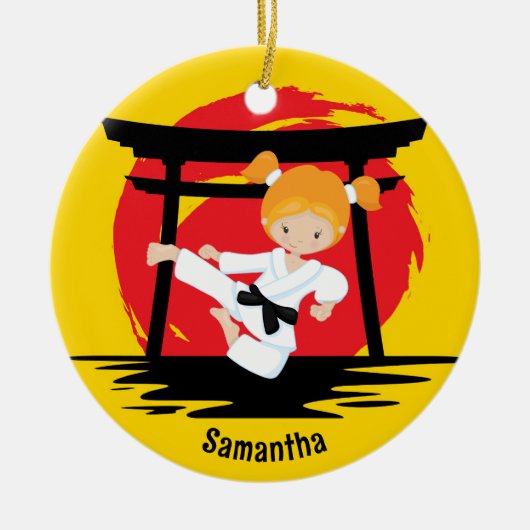 Roodharige Karate Meisje Aangepaste Kinder Naam Ke Keramisch Ornament (Voorkant)