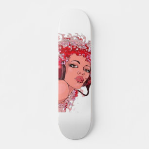 Roodharige met hoofdtelefoon skateboard