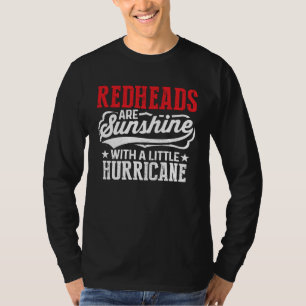 Roodharigen Zijn Zonneschijn Gemengd Met Een Klein T-shirt