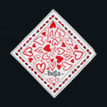 Roodharten en naam van gezelschapsdieren op dag va bandana<br><div class="desc">Sweet Valentijn's Day bandana. Rode harten en damestopjes personaliseren met je huisdiernaam</div>
