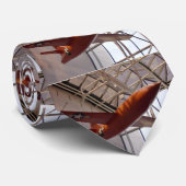 Roodrakettenvliegtuig in show stropdas (Opgerold)