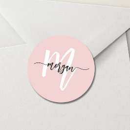 Roodroze Moderne Script Meisjesachtig Monogram Naa Ronde Sticker