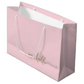 Roodroze Monogram Naam Script Gouden Calligrafie Groot Cadeauzakje (Voorkant Gekanteld)