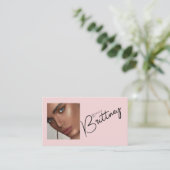 Roodroze Zwarte Script Foto Make-up Visitekaartje (Staand voorkant)