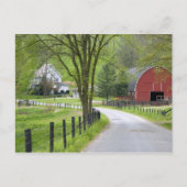 Roodschuur en boerderij huis bij Berlijn, Ohio. Briefkaart (Voorkant)