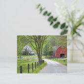 Roodschuur en boerderij huis bij Berlijn, Ohio. Briefkaart (Staand voorkant)