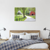 Roodschuur en boerderij huis bij Berlijn, Ohio. Canvas Afdruk (Insitu (Slaapkamer))