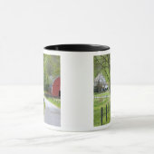 Roodschuur en boerderij huis bij Berlijn, Ohio. Mok (Midden)