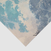 Roodstaarthavik vliegt boven ontvlechting van berg tissuepapier (Detail)