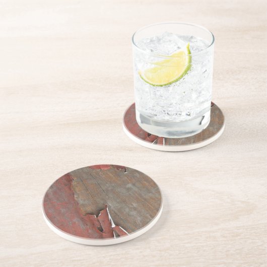 Roodverf met pellen op oud ruithout zandsteen onderzetter (Zijkant)