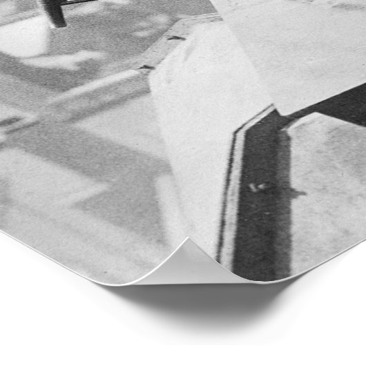 Rooftop Balancing Act, 1910.  foto Poster (Hoek)