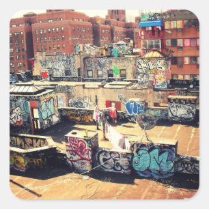 Rooftop Graffiti in Chinatown Vierkante Sticker
