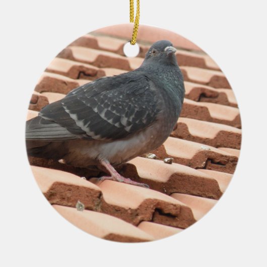 Rooftop Pigeon Custom Birthday Keramisch Ornament (Voorkant)