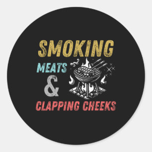 Rookvlees en klappende wangen Grappig BBQ vlees Ronde Sticker