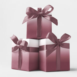 Roos bordeauxrood en wit ombre cadeaupapier