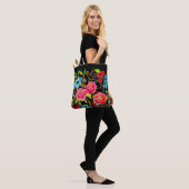 Roos en Cherry Blossom Black Tote Bag (Op model)