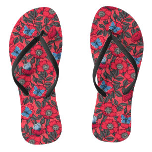 Roos en vlinders in rood en blauw teenslippers
