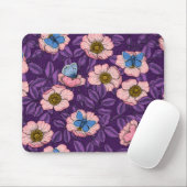 Roos en vlinders in roze en paarse muismat (Met muis)