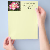 Roos Flyer Sjabloon Roze witte rozengele brochure (Hand)