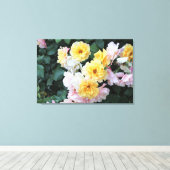 Roos Garden Pastels Canvas Afdruk (Insitu (Houten vloer))