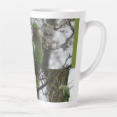 Roos geringde parkiet in Blossom Tree Latte Mok (Rechts)