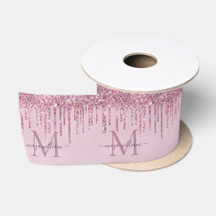 Roos Glitter maakt een persoonlijk monogram en een Satijnen Lint