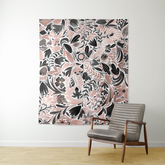 Roos Gold Black Floral Leaf Illustration Pattern Wandkleed (In situ)