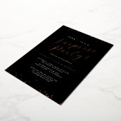 Roos Gold Black Script Confetti Surprise Party Folie Uitnodiging (Gedraaid)