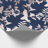 Roos Gold Blush Hummingbird Flowers Blue Navy Cadeaupapier (Hoek)