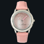 Roos Gold - Blush Pink Glitter Metal Monogram Naam Horloge<br><div class="desc">Roos Gold - Blush Pink Faux Folie Metallic Sparkle Glitter Brushed Metal Monogram Name Watch. Dit maakt de perfecte liefhebbende 16 verjaardag,  bruiloft,  vrijgezellenfeest,  verjaardagsdag,  baby shower of vrijgezellenfeest voor iemand die van luxe glam en stijl houdt.</div>