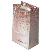 Roos Gold - Blush Pink Glitter Metal Monogram Naam Klein Cadeauzakje (Achterkant Gekanteld)