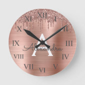 Roos Gold - Blush Pink Glitter Metal Monogram Naam Ronde Klok (Voorkant)