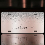 Roos Gold - Blush Pink Silver Glitter Monogram Nummerplaat<br><div class="desc">Roos Gold - Blush roze en Silver Faux Folie Metallic Sparkle Glitter Brushed Metal Monogram Name and Initiaal License Hoesje. Dit maakt de perfecte liefhebbende 16 verjaardag,  bruiloft,  vrijgezellenfeest,  verjaardagsdag,  baby shower of vrijgezellenfeest voor iemand die van luxe glam en stijl houdt.</div>