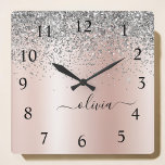 Roos Gold - Blush Pink Silver Glitter Monogram Vierkante Klok<br><div class="desc">Roos Gold - Blush roze en Silver Faux Foil Metallic Sparkle Glitter Brushed Metal Monogram Name Clock. Dit maakt de perfecte liefhebbende 16 verjaardag,  bruiloft,  vrijgezellenfeest,  verjaardagsdag,  baby shower of vrijgezellenfeest voor iemand die van luxe glam en stijl houdt.</div>